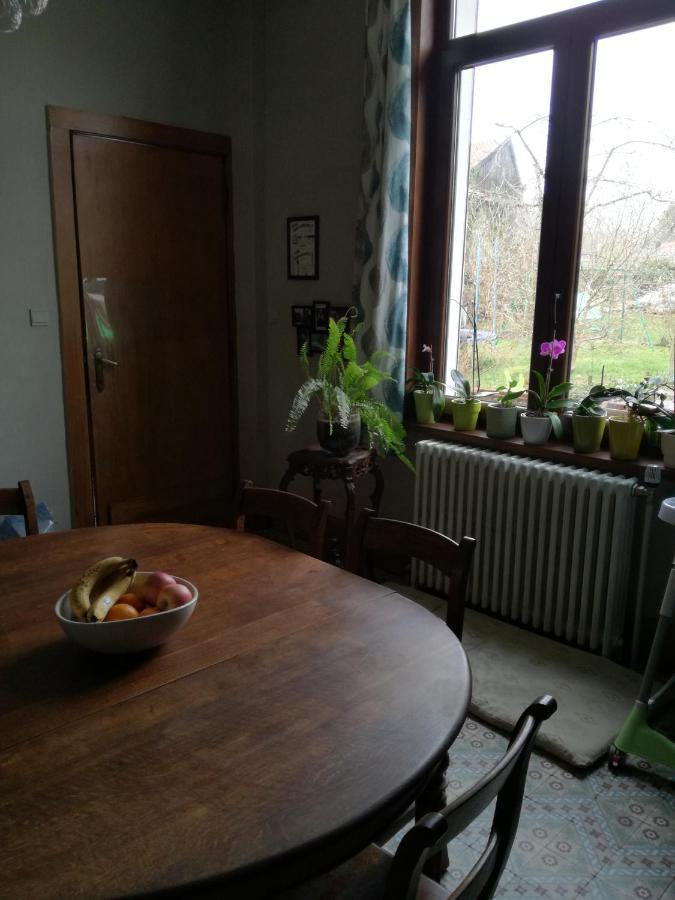 B And B Comme Chez Soi La Hestre Eksteriør billede